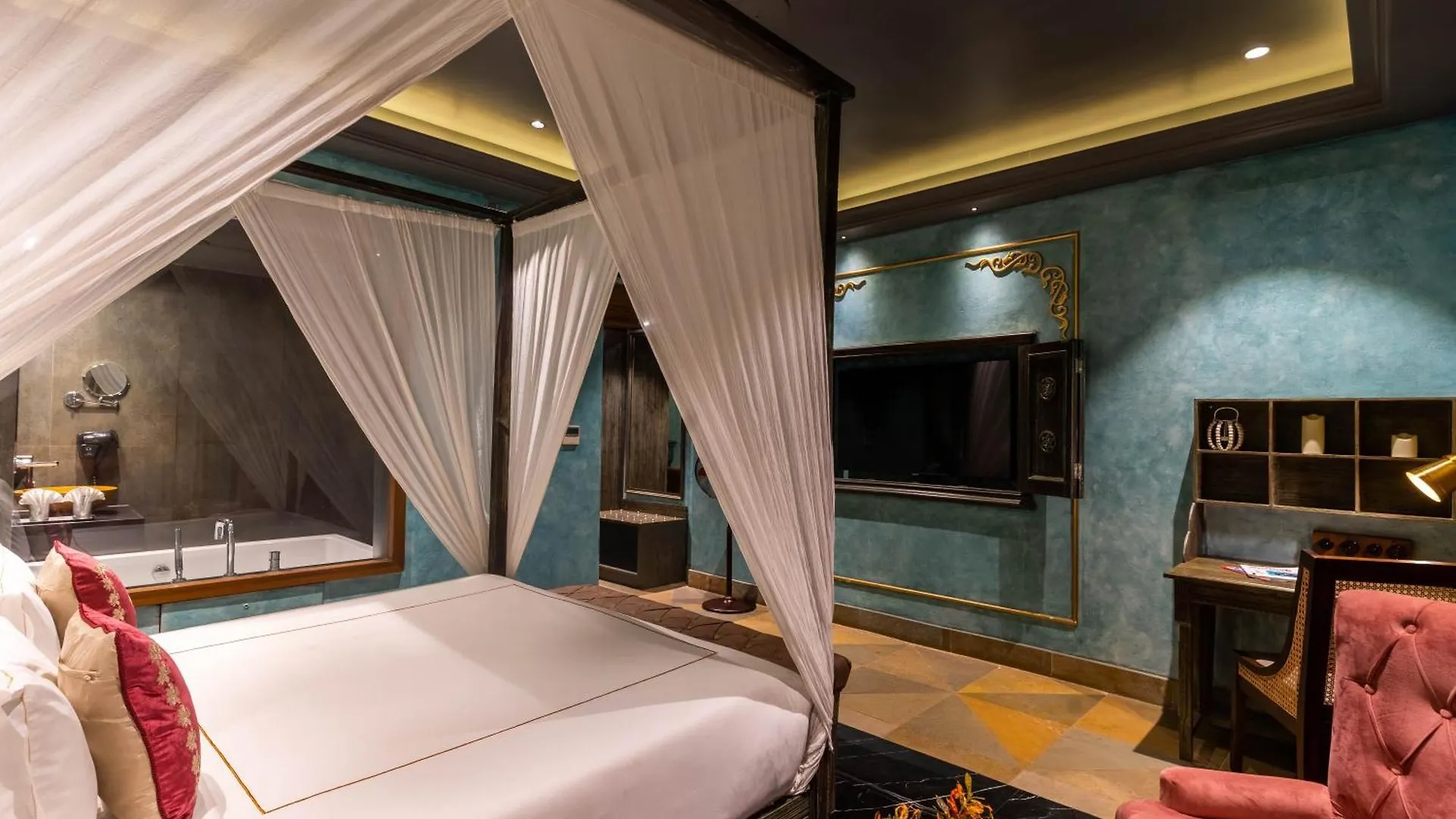 Historia Royal Hotel Udaipur